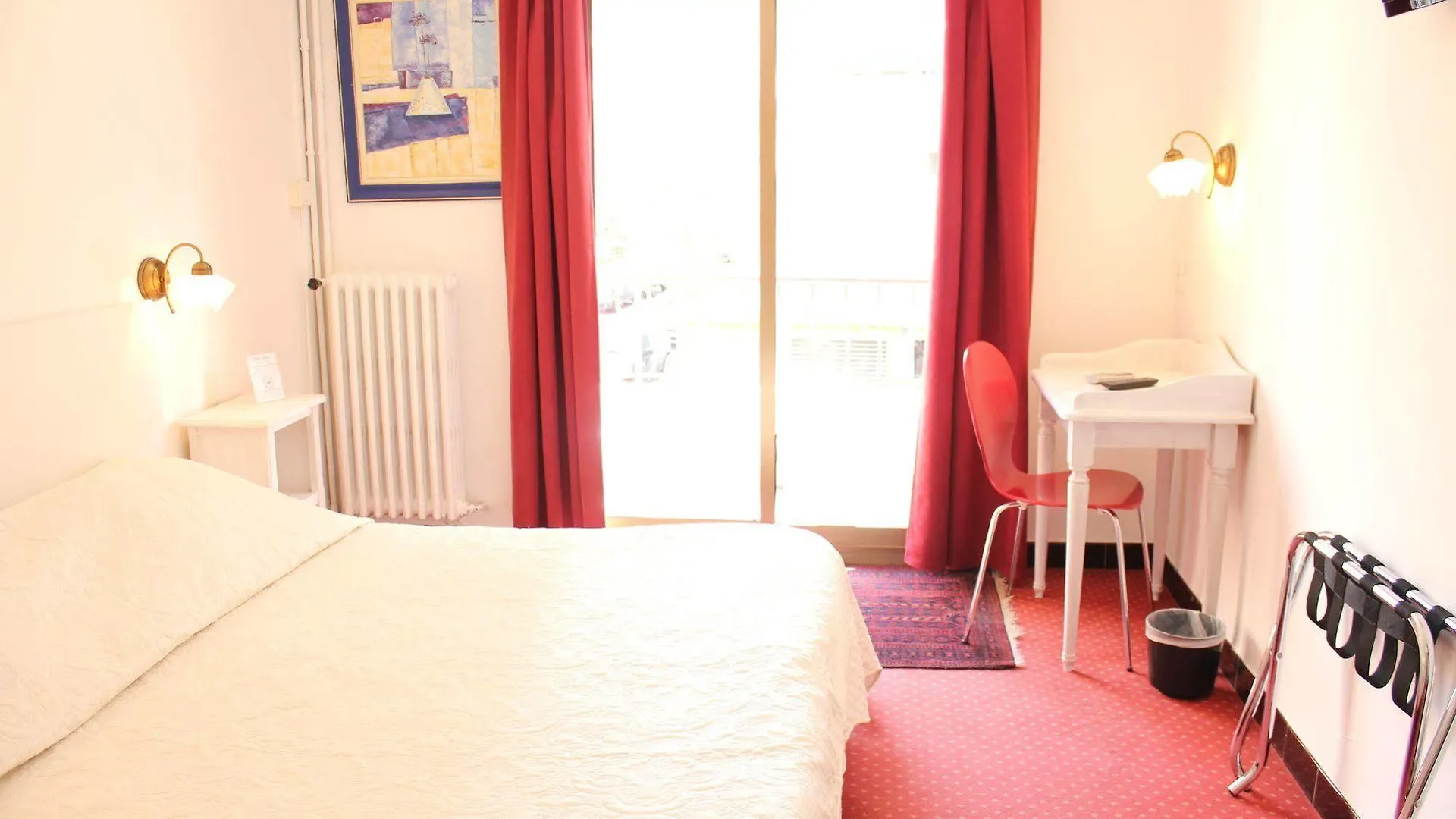 Villa Nina Juan-les-Pins 2*,