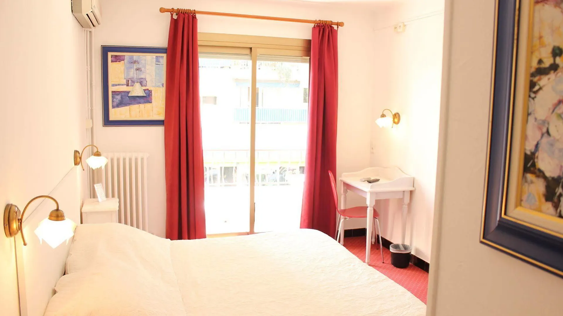Villa Nina Juan-les-Pins Hotel